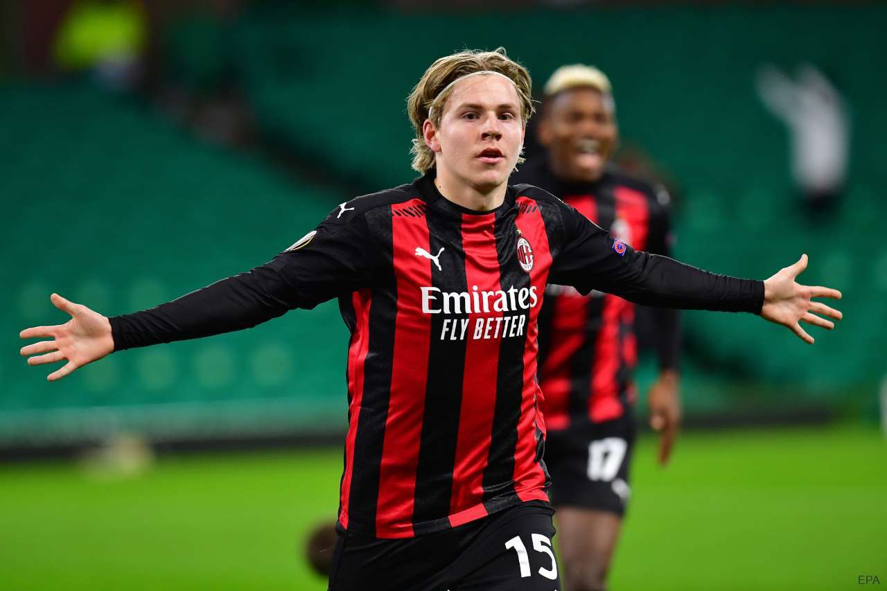 包含加时末段德甲传出新动向，AC米兰完成体检，管理层表态：媒体盛赞，球探报告显示潜力的词条