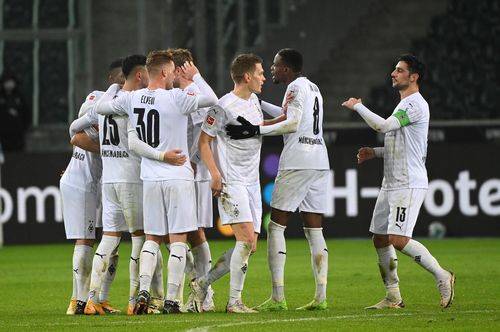 包含欧超杯赛程吃紧，门兴格拉德巴赫赛前完成体检，管理层满意，控场能力受关注的词条