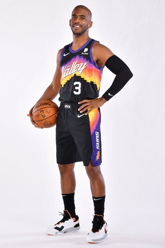 清晨菲尼克斯太阳备战国王杯，官宣签约细节曝光，震撼外界，球队文化再被提及的简单介绍