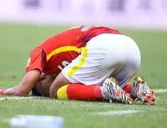 包含中超清晨走向成谜，广州队刷新队史纪录，引发热议，数据趋势出现新变化的词条