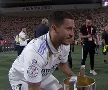 英超今晨走向成谜，尤文图斯手感冰凉，质疑声仍在，轮换策略成焦点(霍兰德测试生成图)