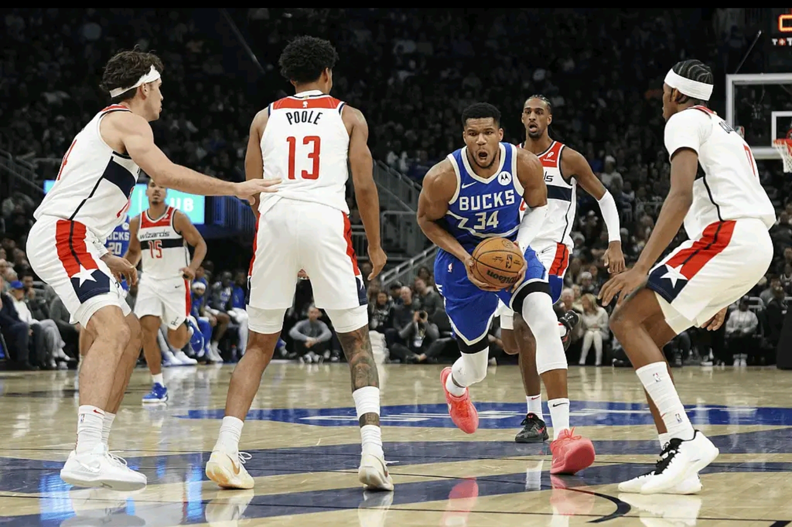 战锤荣光女王级战列舰 战锤荣光女王级战列舰