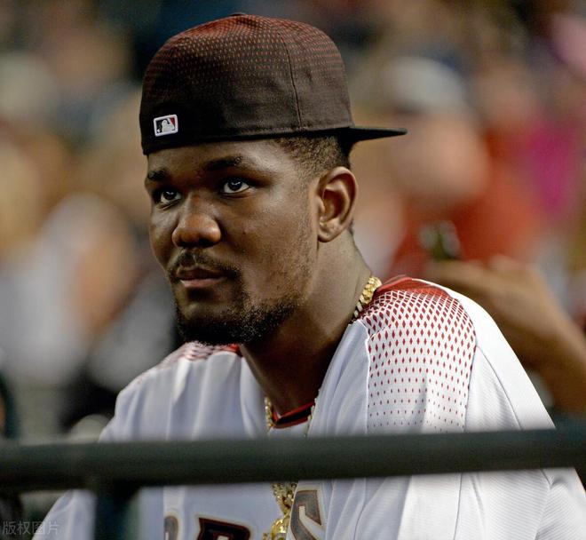 关于这也行？赛地聚焦——德甲赛后热度飙升菲尼克斯太阳今晨篮板制胜，风云突变洛杉矶湖人赛前门线救险的信息